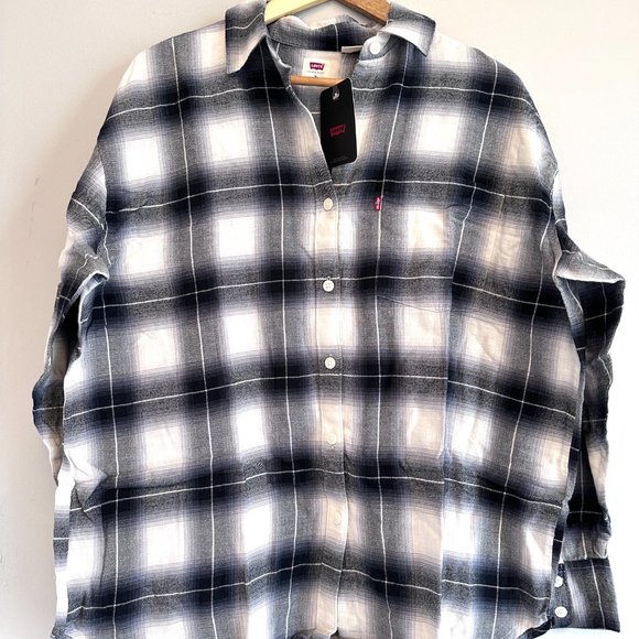 Levi's NWT $60 Caviar Plaid Pocket Kenna Button Up Flannel Top Women's M… - Picture 3 of 9